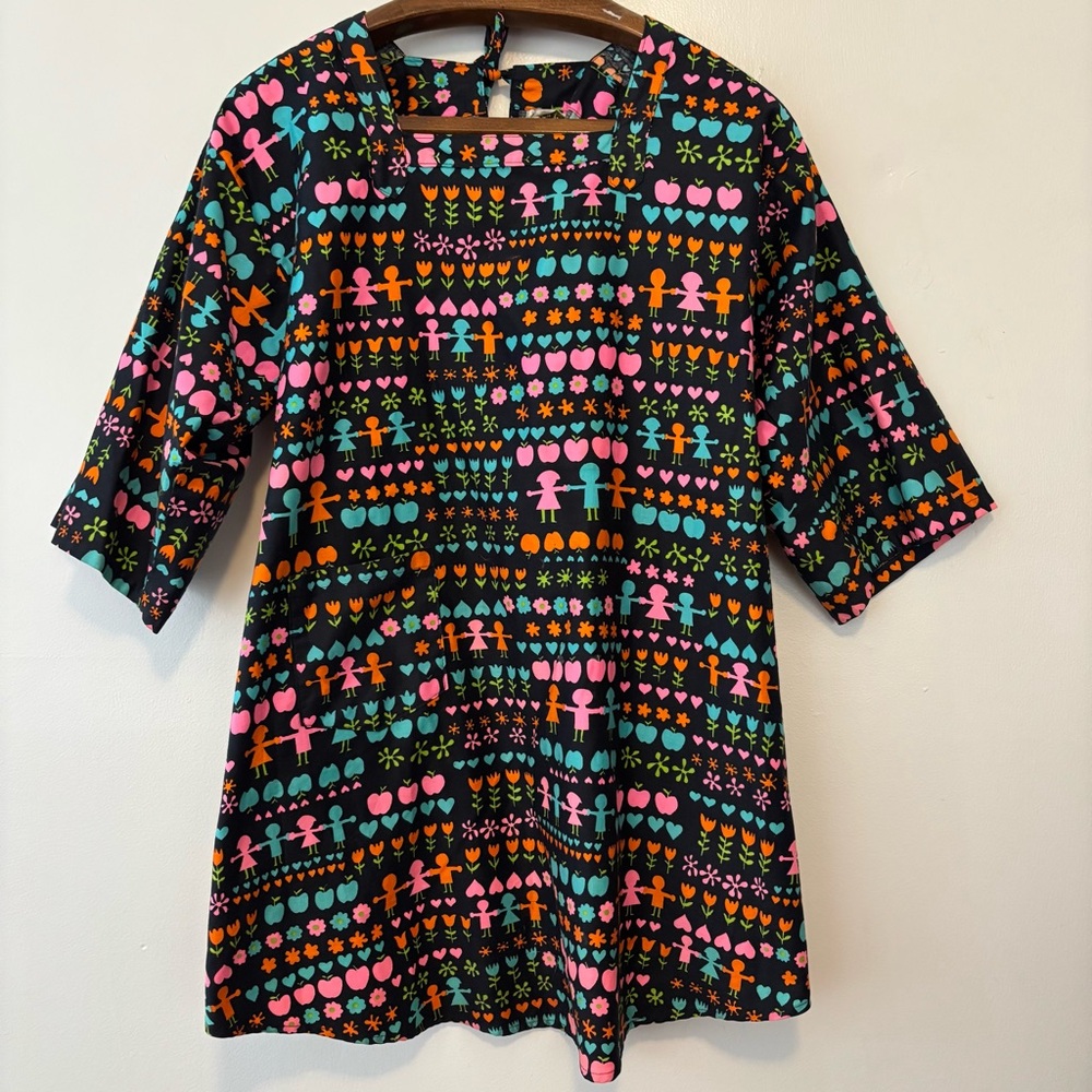 Vintage Design House tie back smock teacher print cotton heart flowers 60s 70s